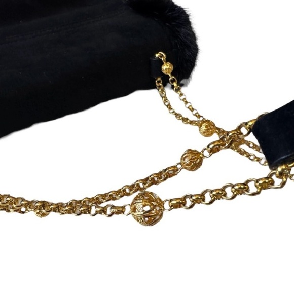 Vintage ESCADA fur kitten heel sandals +  matching baguette suede purse size 7.5 - Picture 9 of 16